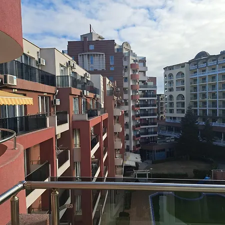 Admiral Plaza Sunny * 阳光海滩