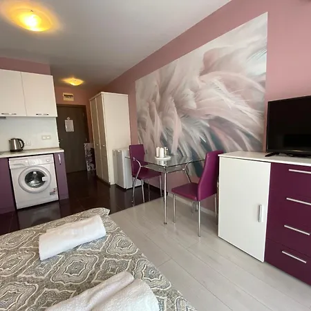 Admiral Plaza Premium Apartmán *